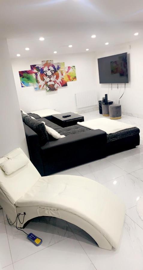 Love Room Givors Exterior foto