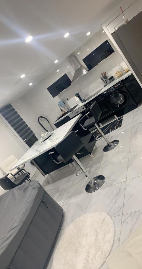 Love Room Givors Exterior foto